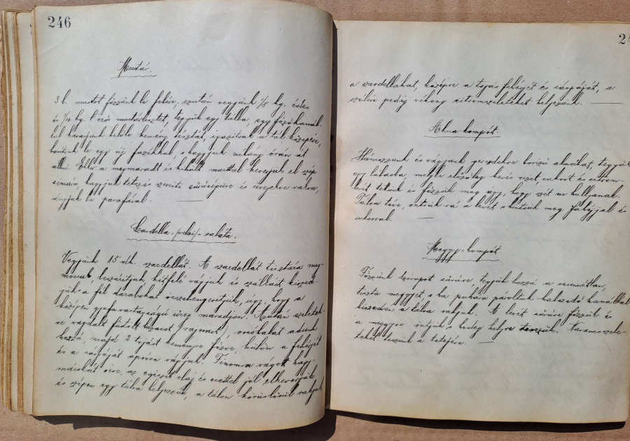 Kézzel írt receptes füzet